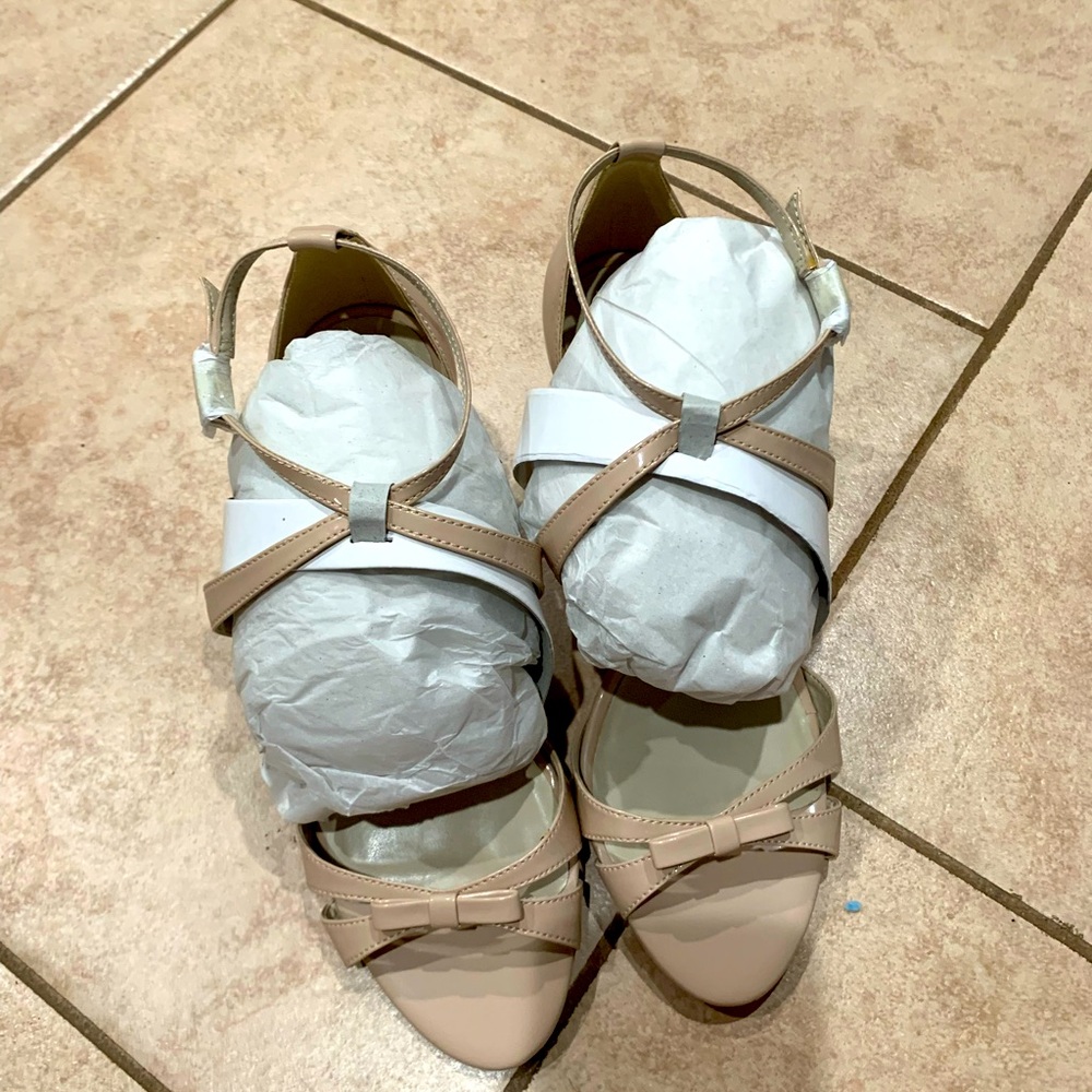 Aldo strappy  tan bow heels NWOT